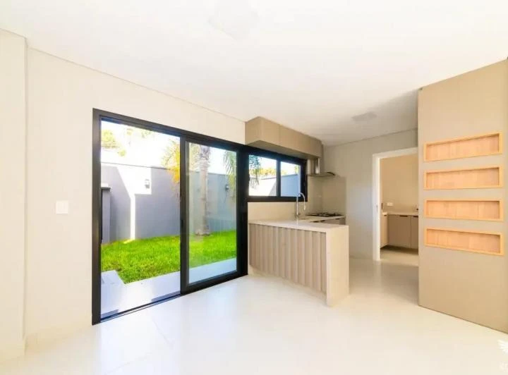 Unfurnished house with 3 bedrooms, suite and balcony, 1 spot — photo 12