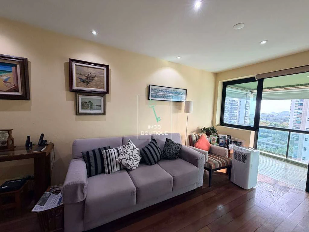 Apartment with enclosed balcony, 3 bedrooms and 2 parking — photo 22