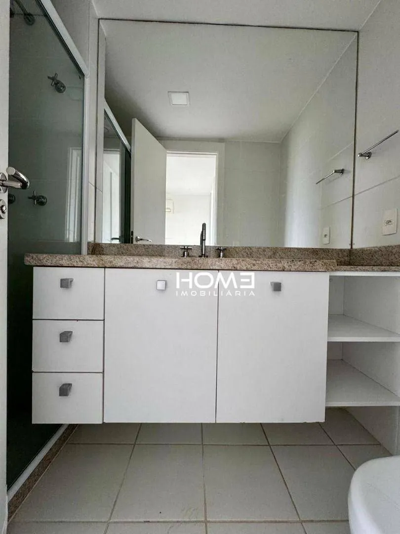 Home office in a 3-bedroom apartment, 155 m² — photo 14