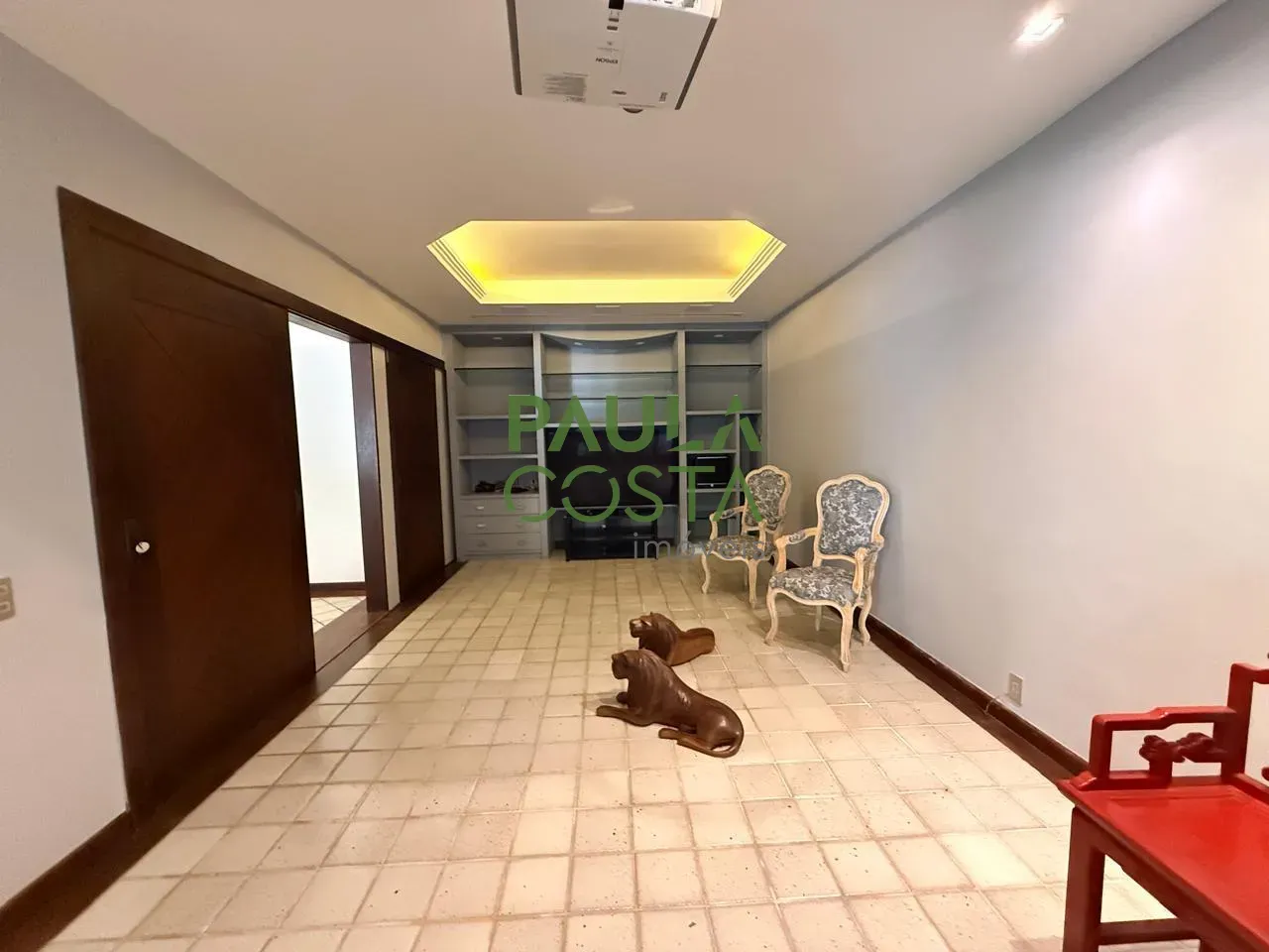 Furnished house with 5 bedrooms and 756 m² plus 4 parking — photo 6