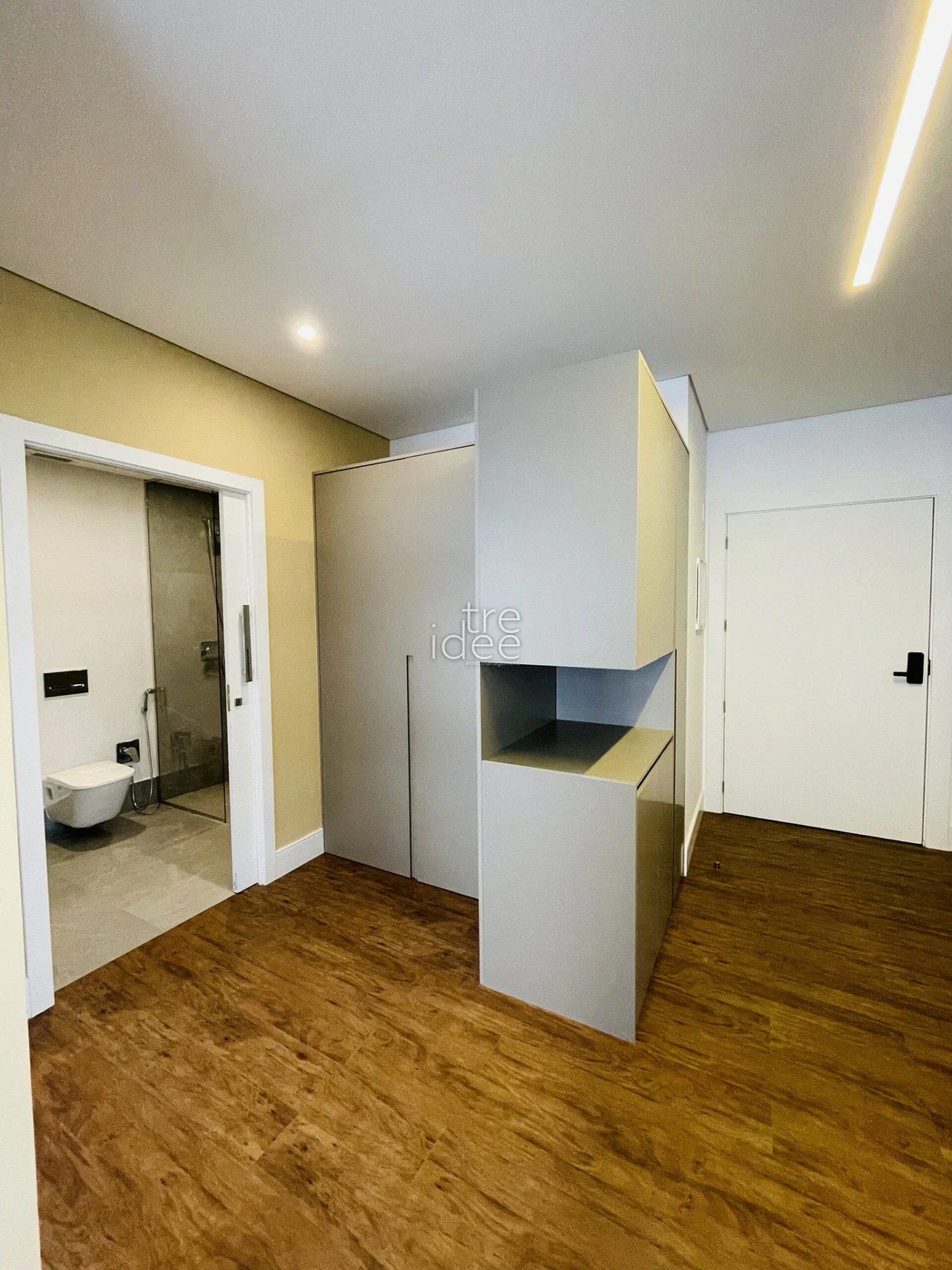 Furnished apartment, 48 m², with a washing machine — photo 17