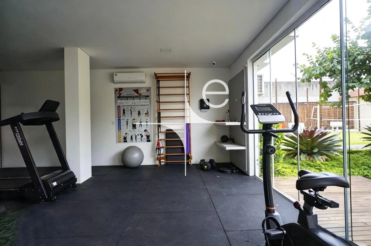 Furnished apartment 110 m² with 3 bedrooms and 2 baths — photo 24