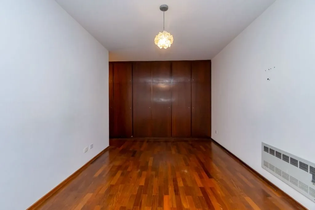 Apartamento de 3 dormitorios con 202 m² y 2 plazas — photo 41