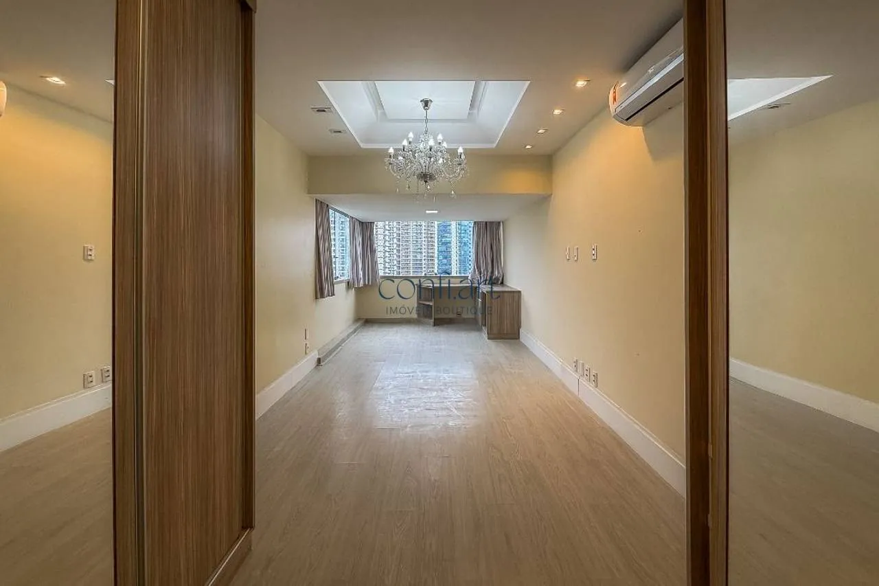 Apartamento, 300 m², com jacuzzi — photo 19