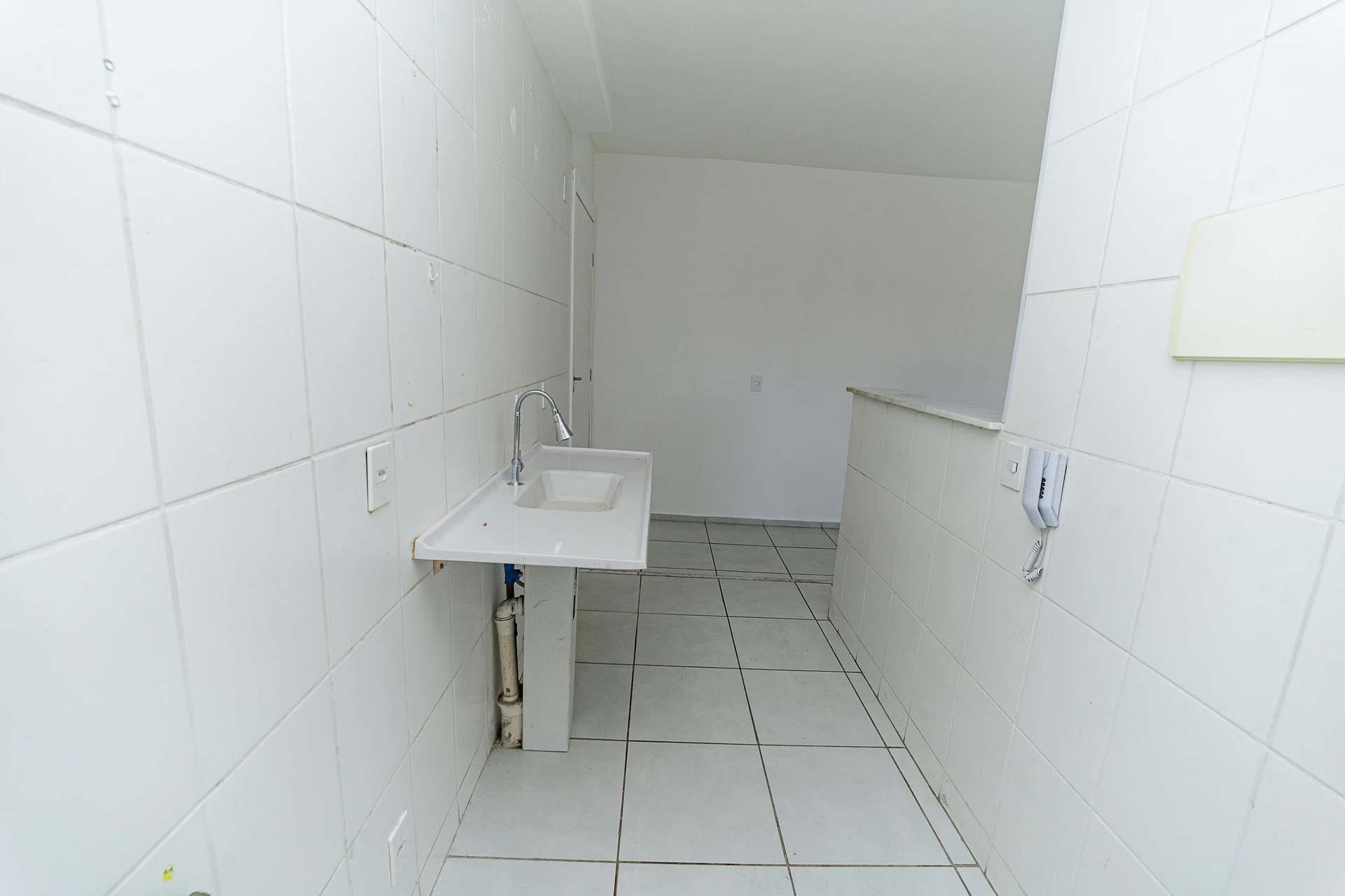 Apartamento de 2 quartos em condomínio com piscina — photo 11