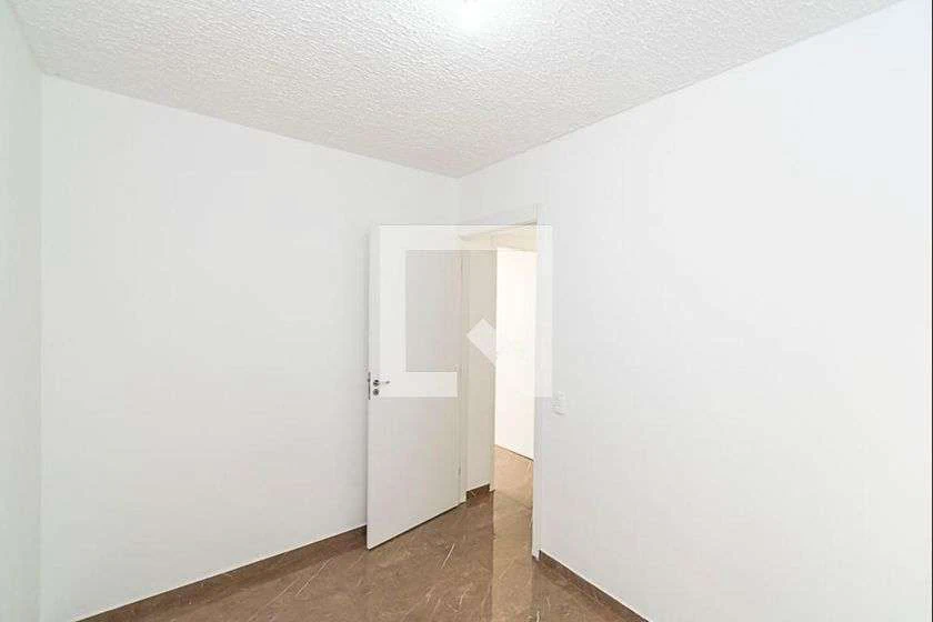 Apartamento de 2 quartos com armários na cozinha — photo 14