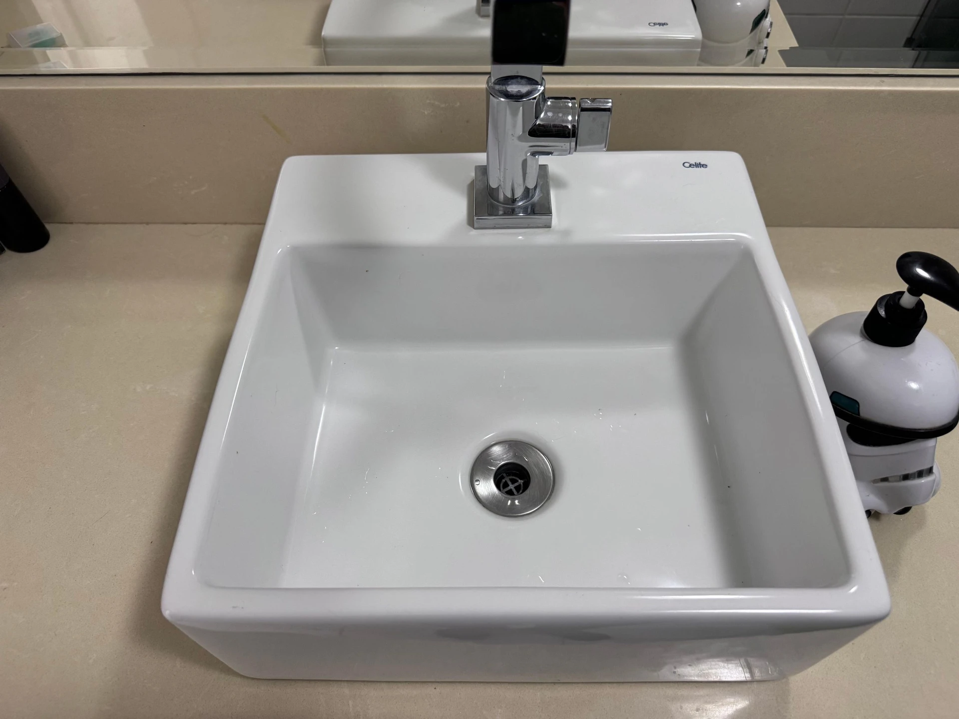 Apartamento mobiliado com 3 quartos e varanda e churrasqueira — photo 71