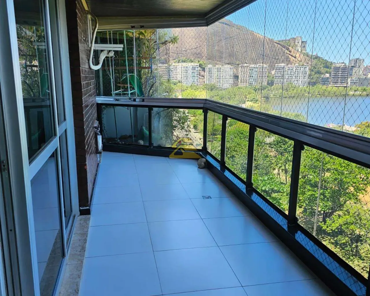 3-bedroom apartment with 3 suites and 2 parking spaces — photo 5