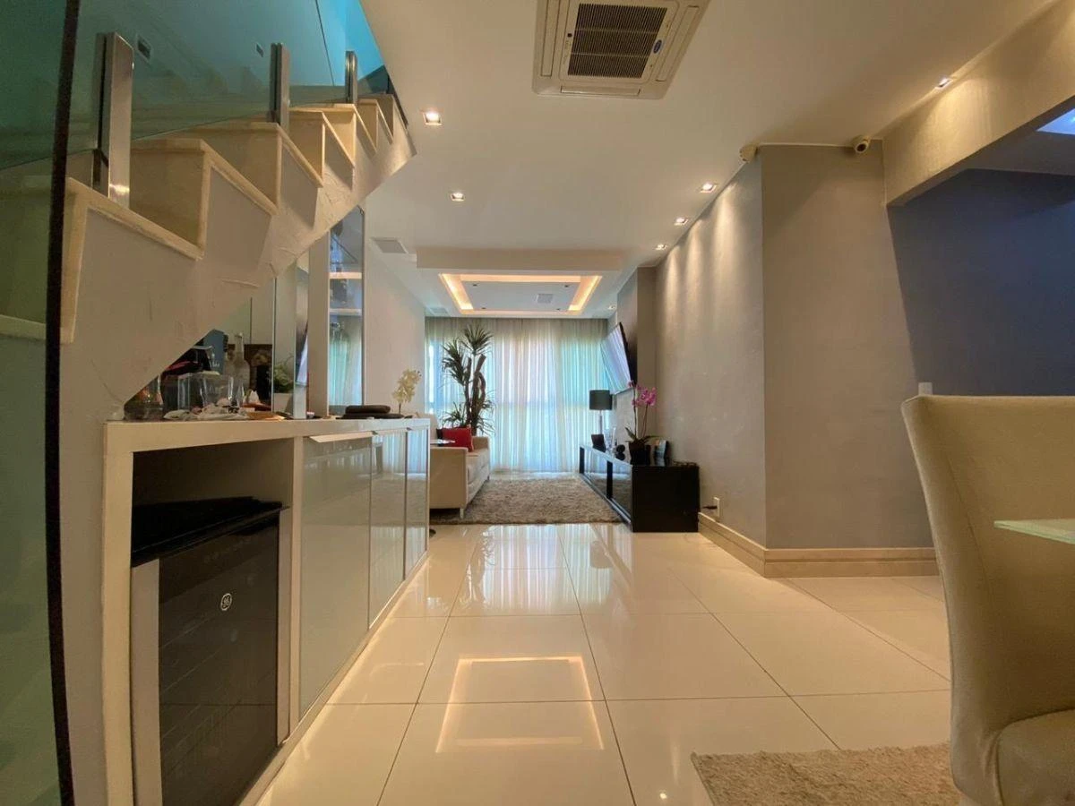 Furnished 189 m² apartment with 3 en-suite bedrooms and 2 parking — photo 29
