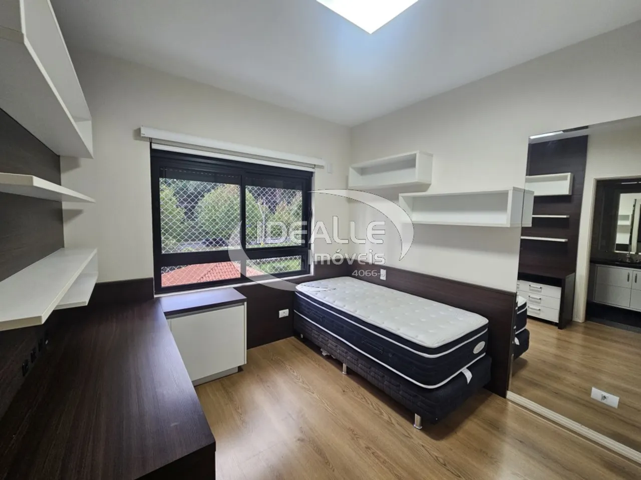 Apartamento de 3 suites con 335 m² y balcón — photo 16