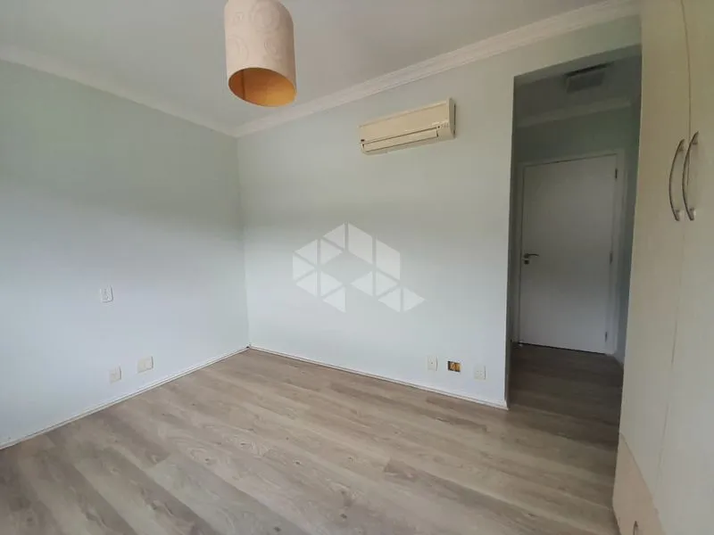 Apartamento com piso de madeira ou laminado, Itacorubi Norte — photo 12