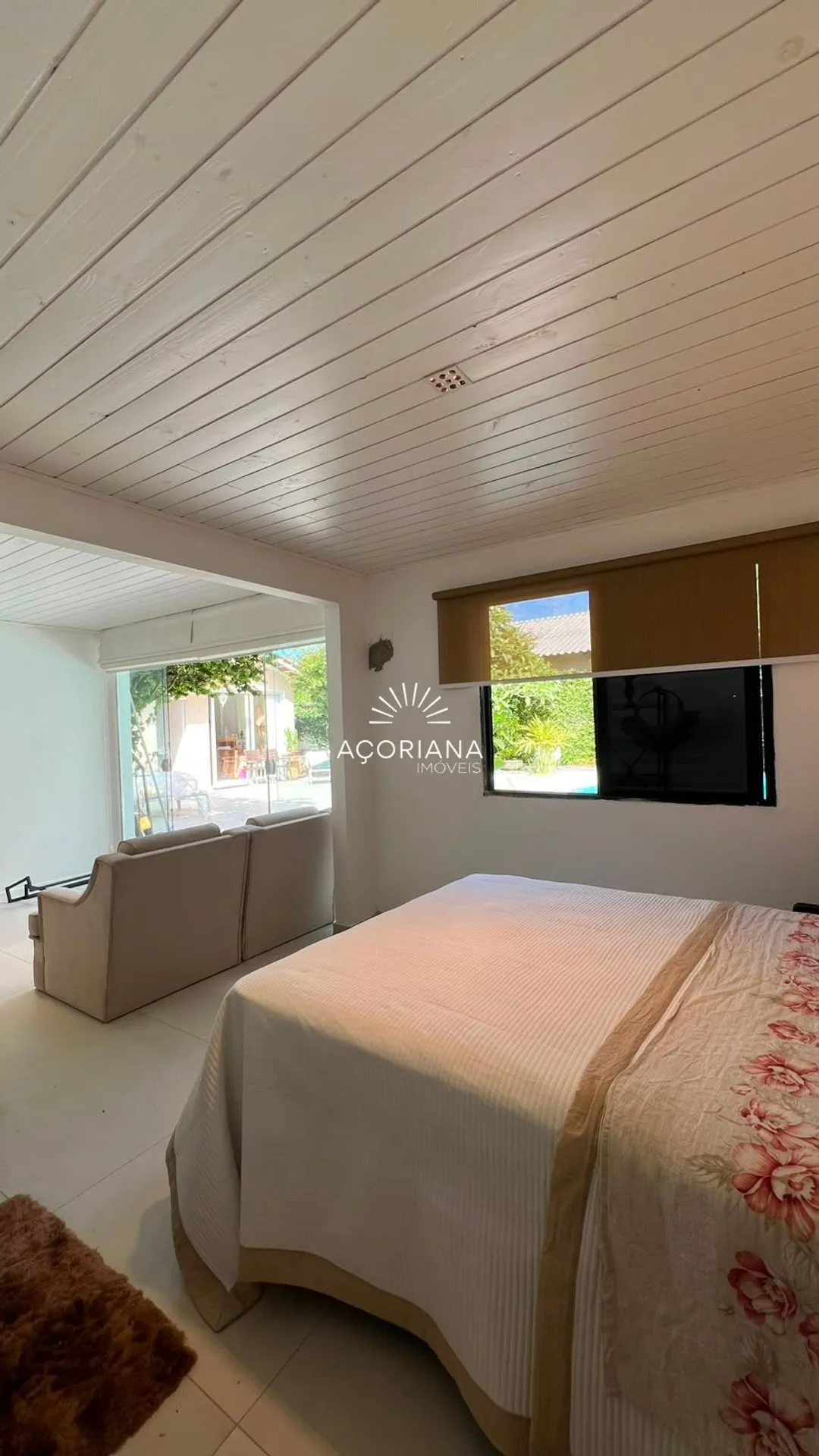Furnished 600 m² house with 5 bedrooms and an integrated kitchen — photo 70