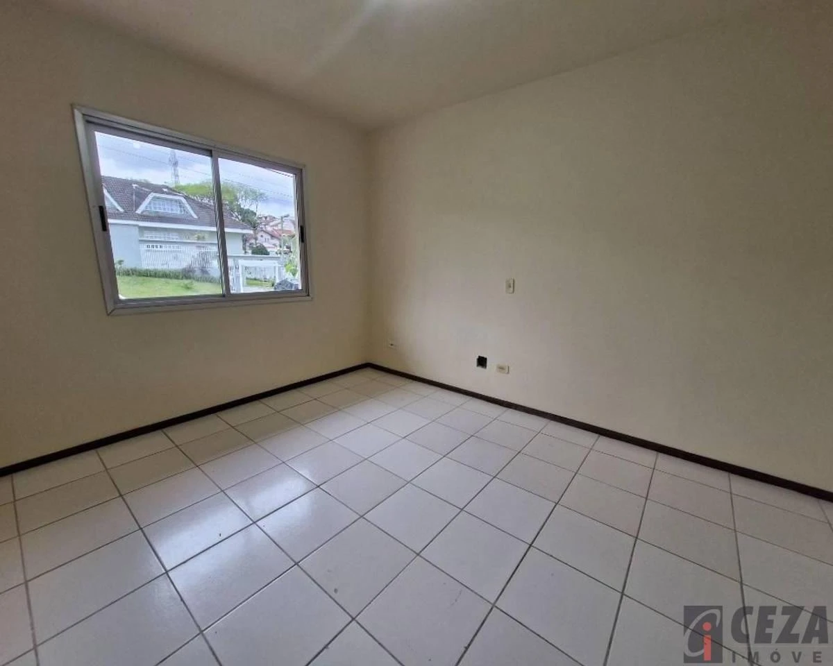3-bedroom house, 1 with its own bathroom, 100 m², Curitiba — photo 32