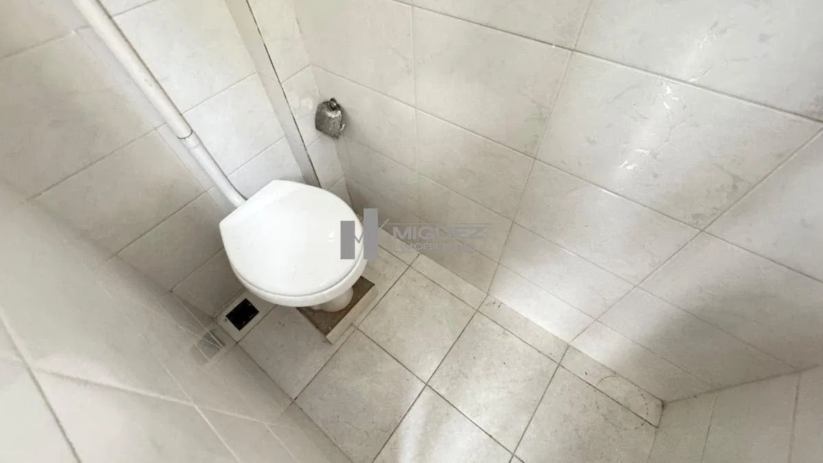 House, 80 m², with wood or laminate floors — photo 26