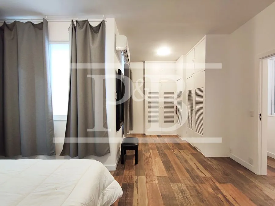 Furnished apartment with 4 bedrooms and 400 m² — photo 28