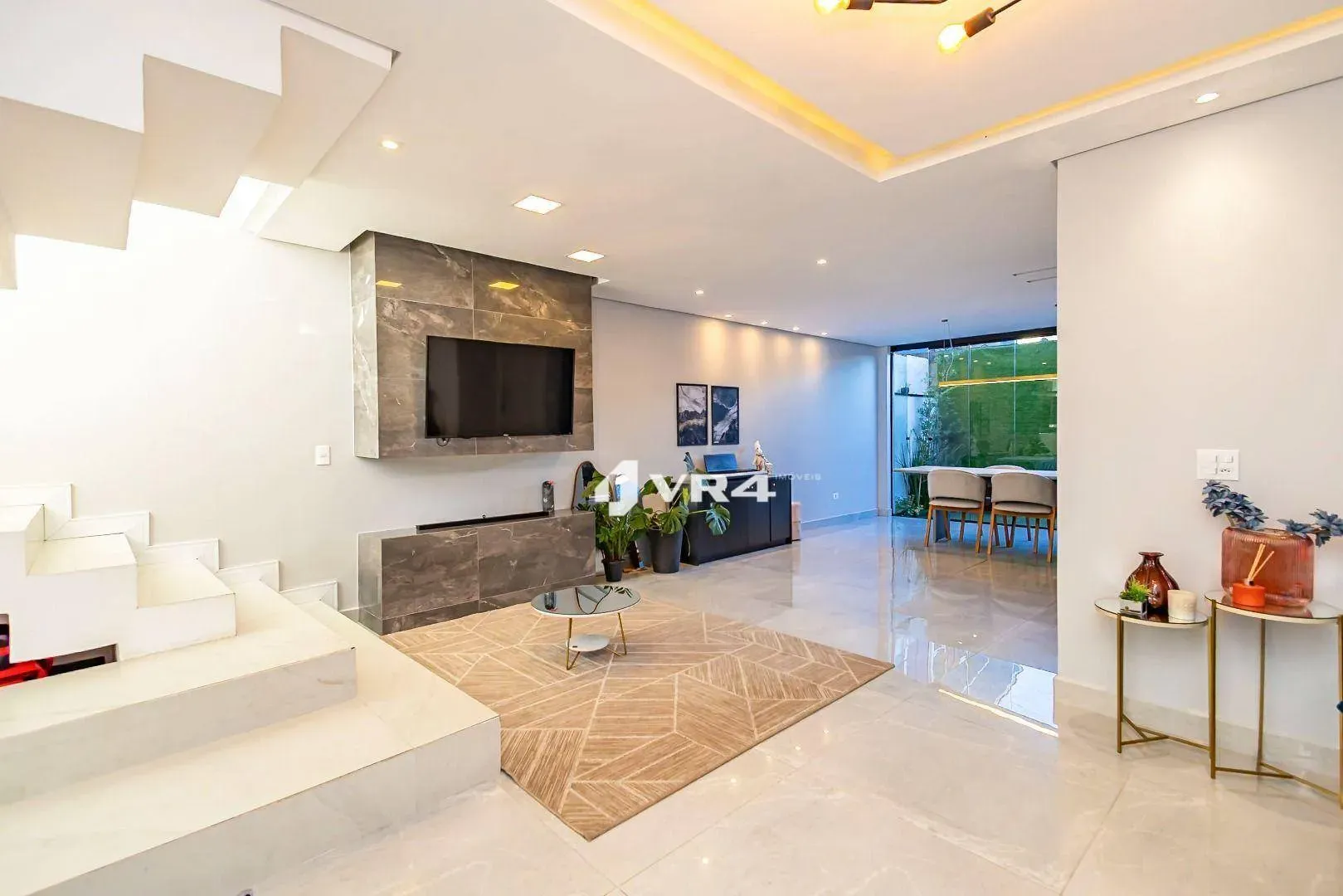 Furnished house with 3 bedrooms and an open kitchen — photo 2