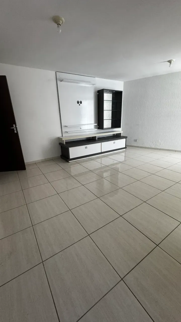 Apartamento sin muebles de 3 habitaciones y mascotas — photo 15