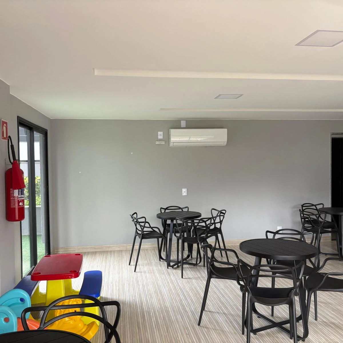 2-bedroom apartment with a balcony — photo 20