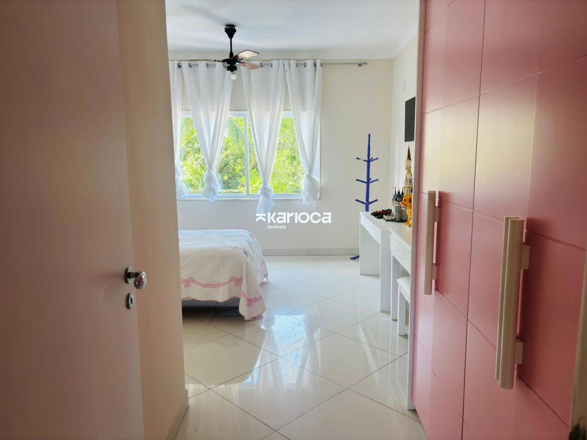 Furnished house with 6 en-suites and a private pool — photo 5