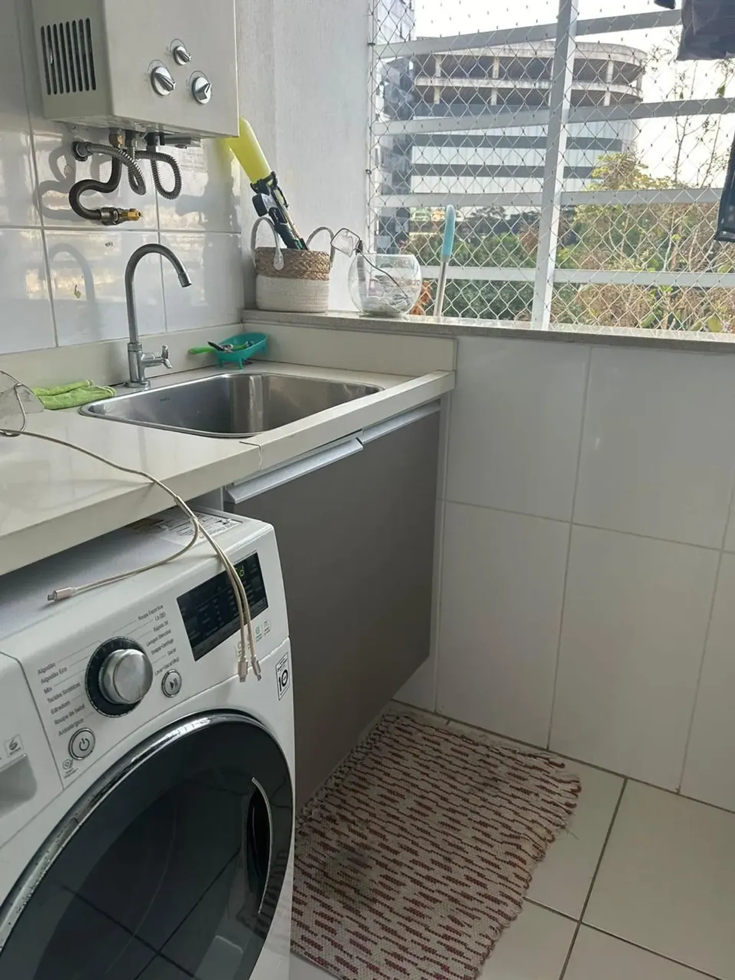 Furnished 93 m² apartment with 3 bedrooms and 1 parking — photo 23