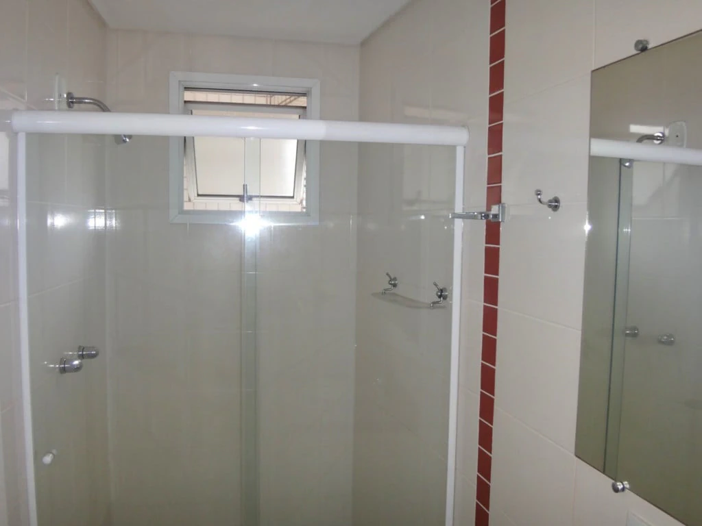 3-bedroom apartment in a building with a sauna — photo 26