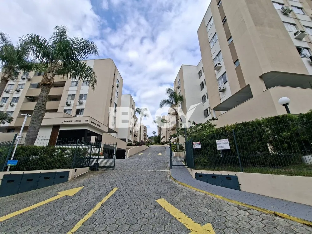 Apartamento amueblado con 3 dormitorios, 117 m² y 2 baños — photo 28