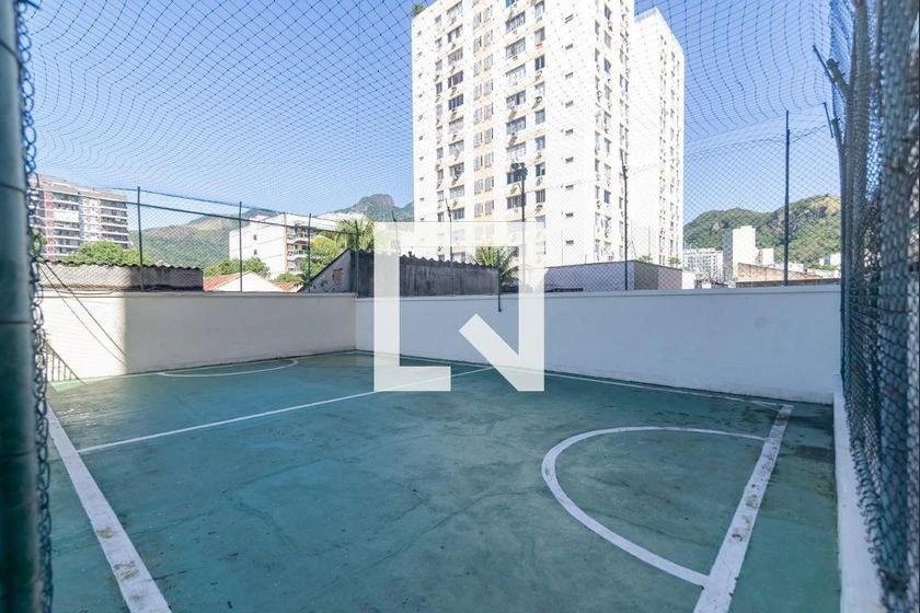 2-bedroom apartment with a mountain view in Rio de Janeiro — photo 41