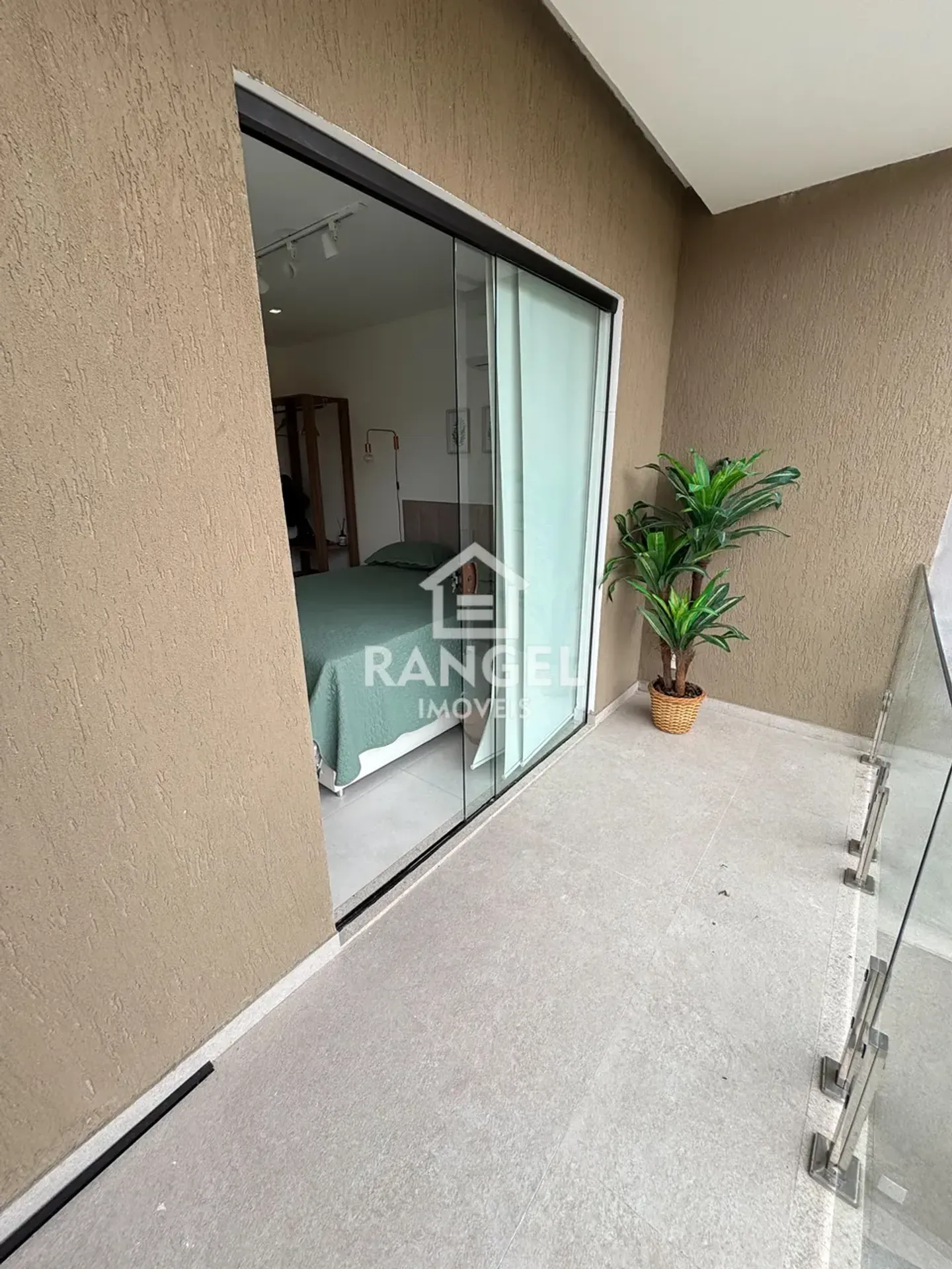 Casa em condomínio fechado com 4 quartos e 5 banheiros — photo 23