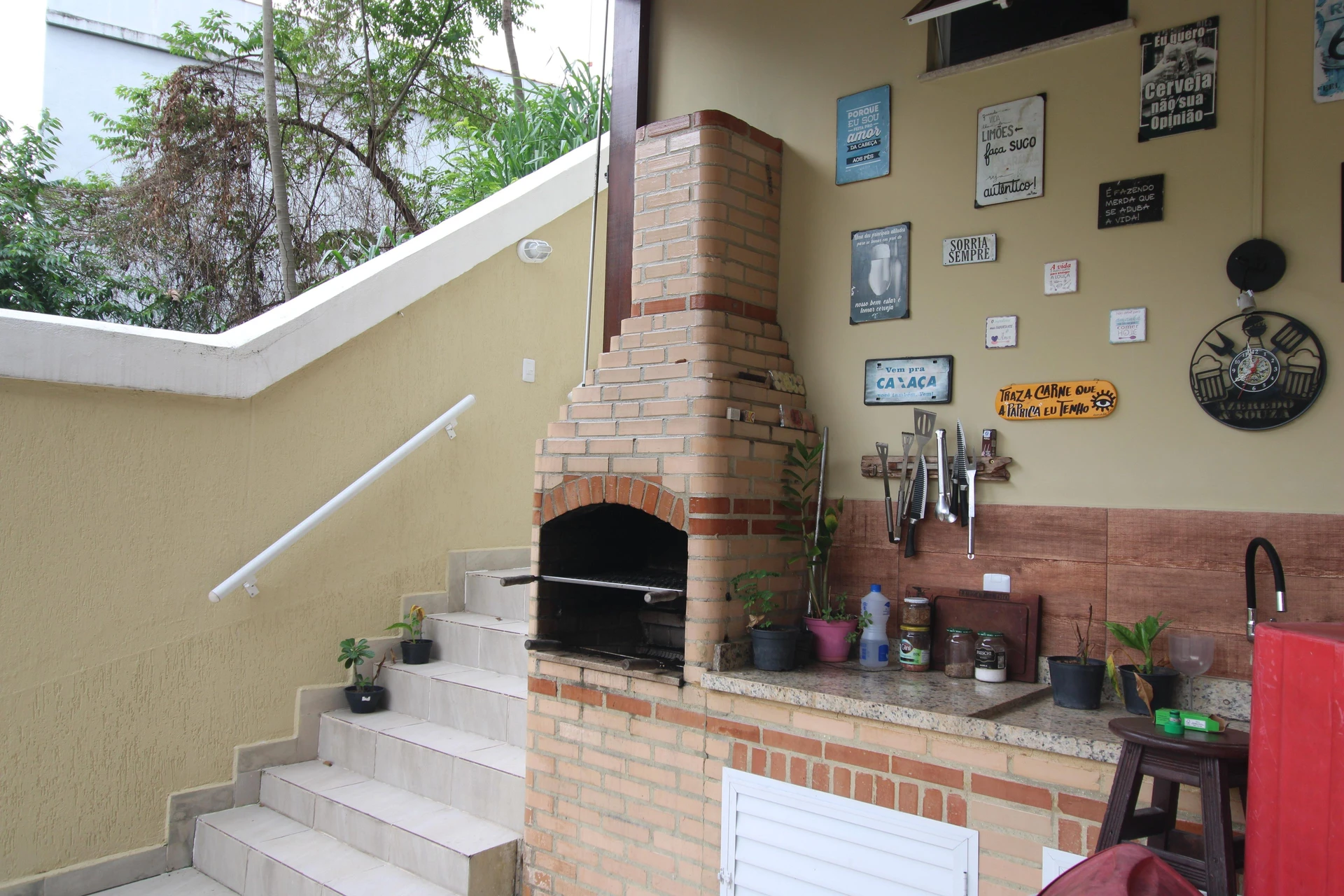 Casa mobiliada com 3 suítes e cozinha aberta com fogão a gás — photo 24