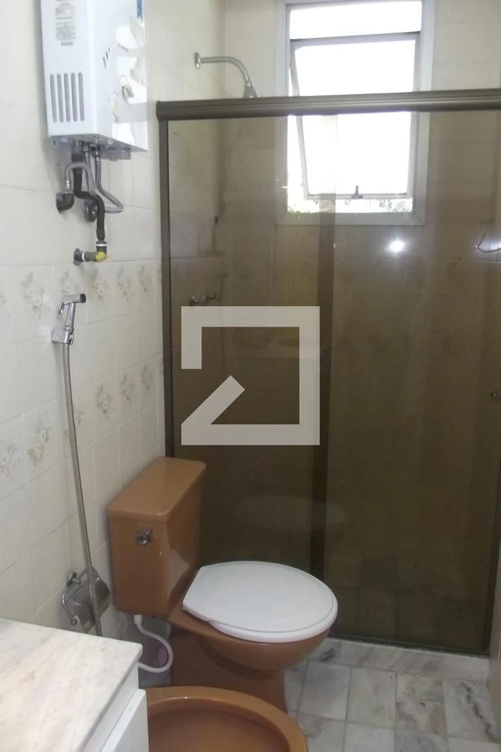 Unfurnished 2-bedroom apartment with a suite bathroom — photo 47