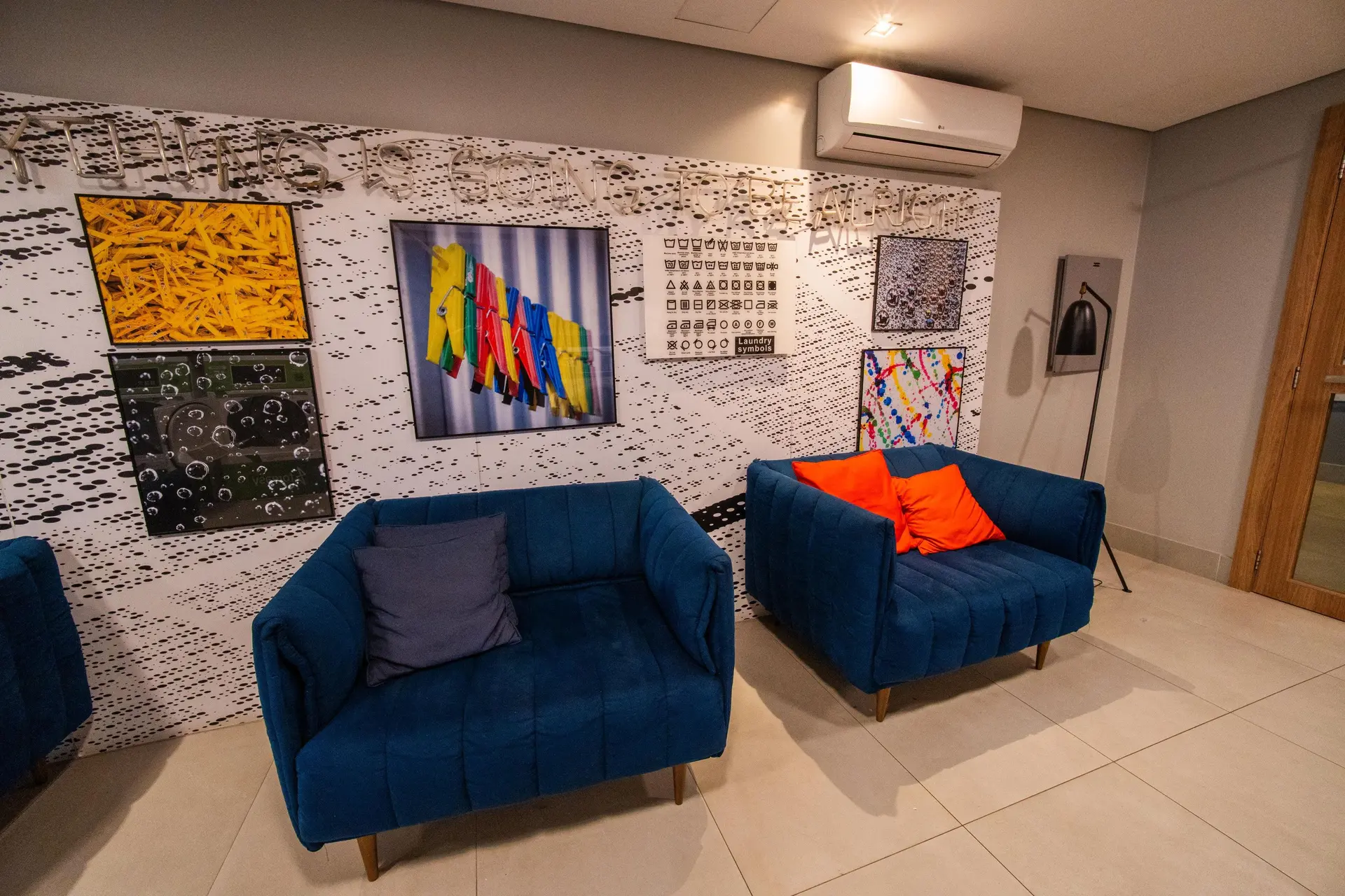 Furnished studio with 1 bedroom and 1 bathroom — photo 16