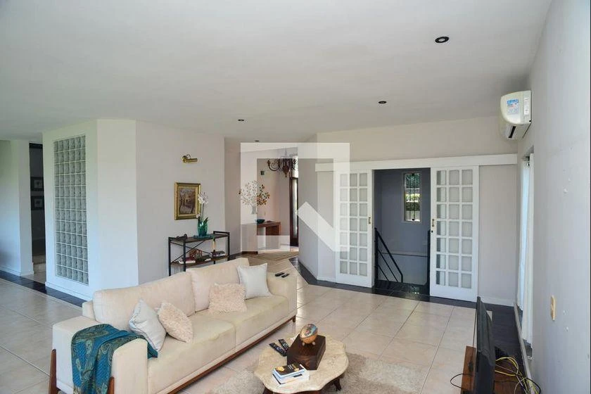 Casa com 6 quartos e 650 m², 5 suítes — photo 24