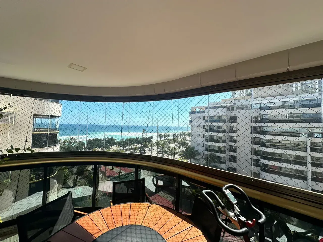 4-bedroom house with a walk-in closet in Rio de Janeiro — photo 25