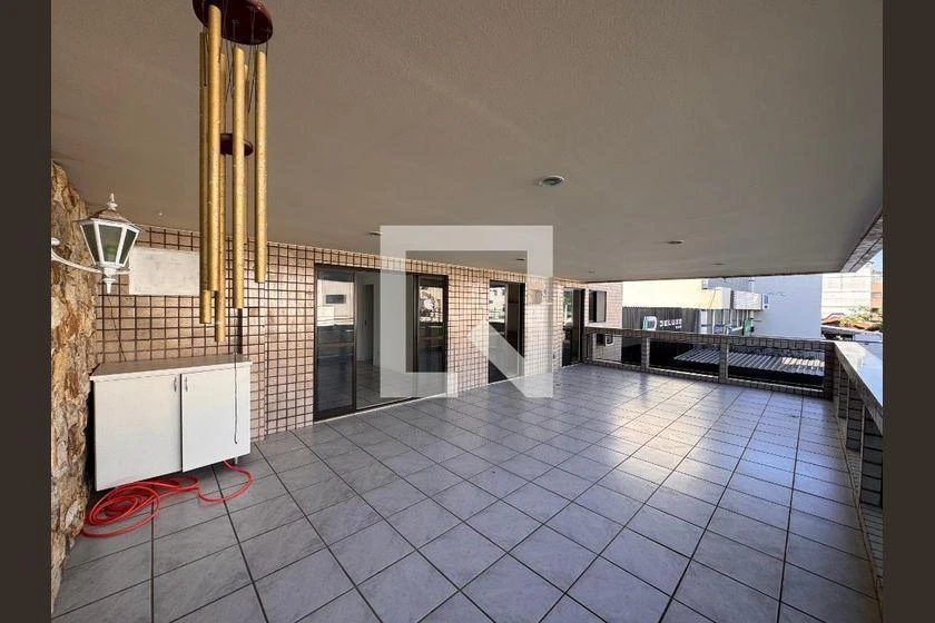 Квартира з вбудованими шафами, 2 кімнати і 130 м² — photo 15