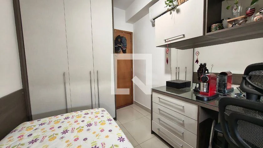 3-bedroom apartment in a building with a gym — photo 27