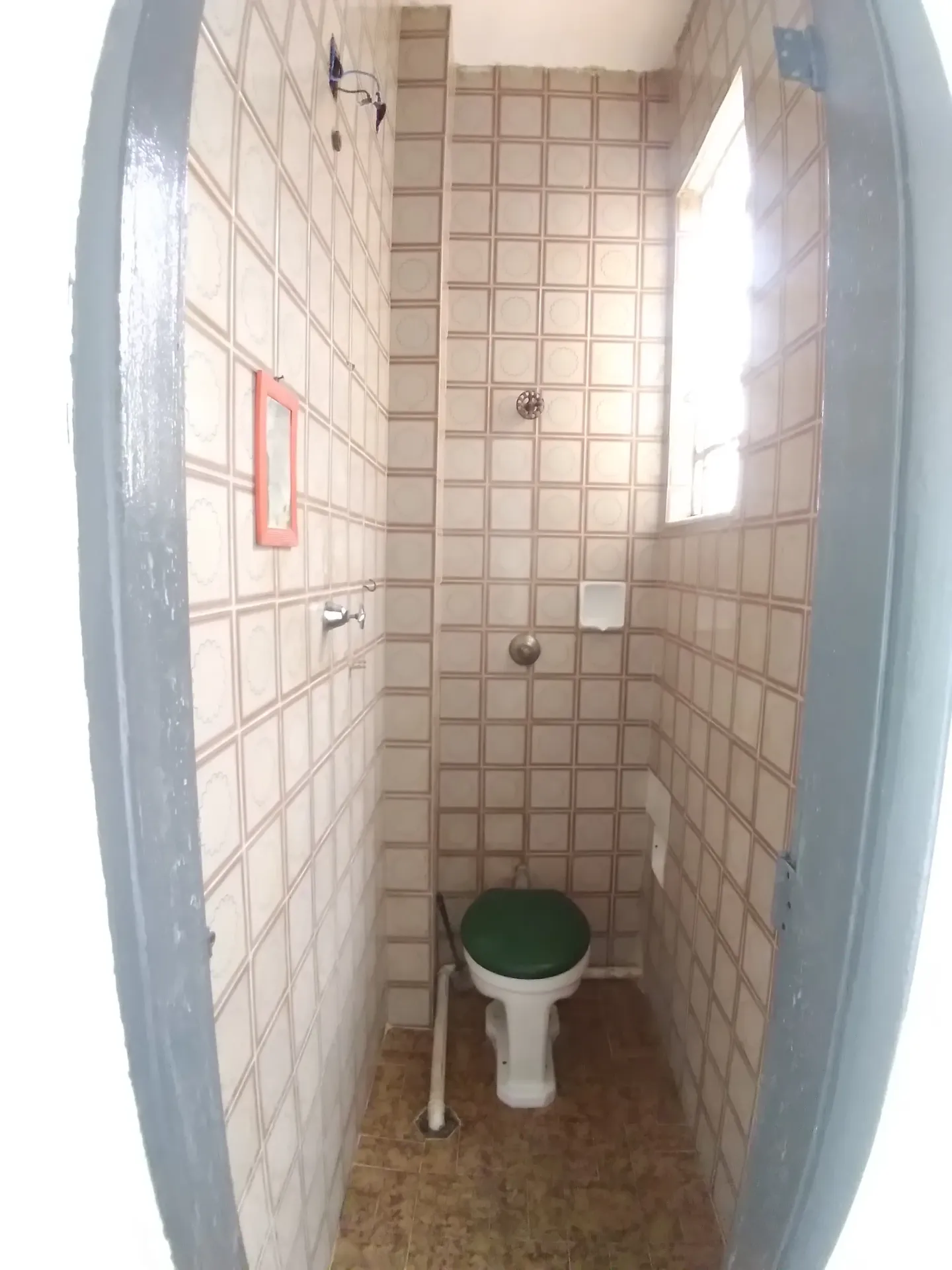 Невмеблированная квартира с 2 спальнями и отдельной кухней — photo 32