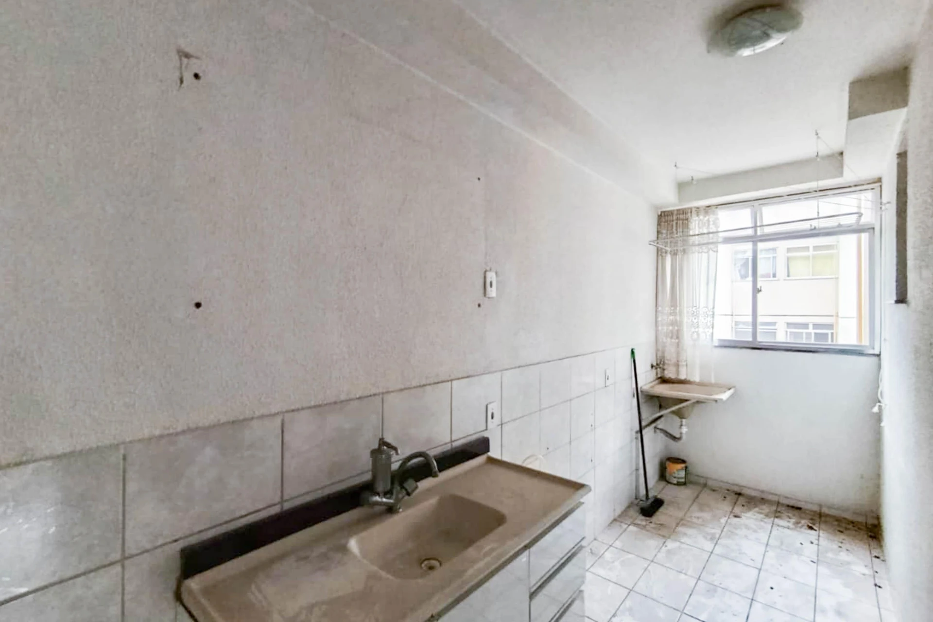Rental apartment with 2 bedrooms and a pool in the condo — photo 47