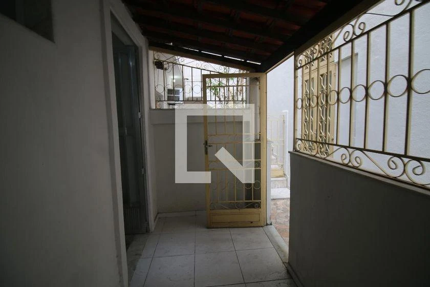 Casa com 3 quartos em 200 m² e 4 banheiros — photo 46