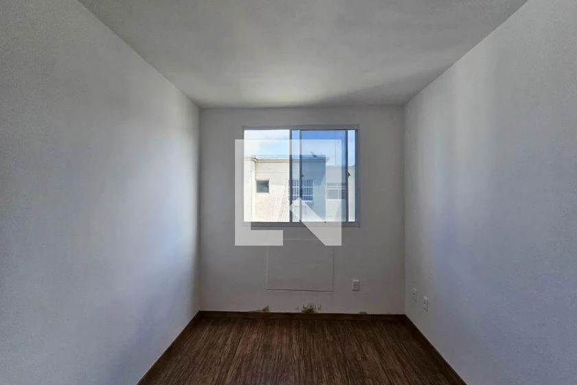 2-bedroom apartment in a building with a gym — photo 12