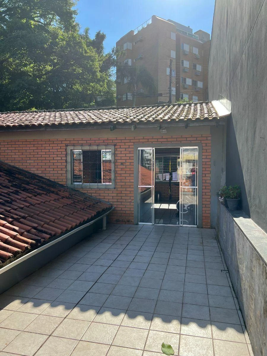 Casa de 240 m² com espaço de home office e máquina de lavar — photo 43
