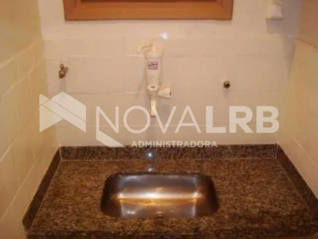 Kitnet sin muebles de 28 m² con 1 dormitorio y 1 baño