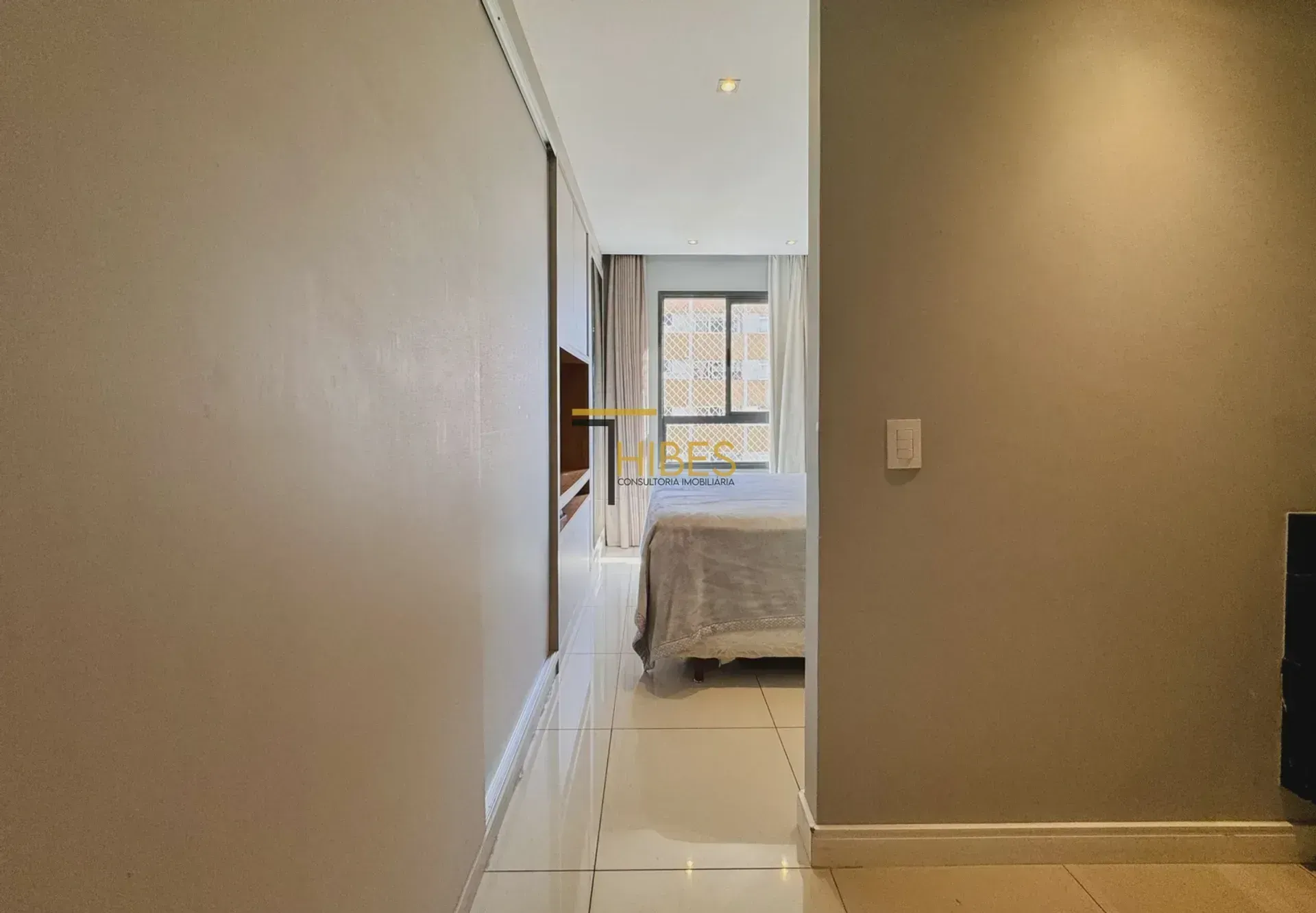 Apartamento de 1 dormitório com cozinha integrada e varanda — photo 16