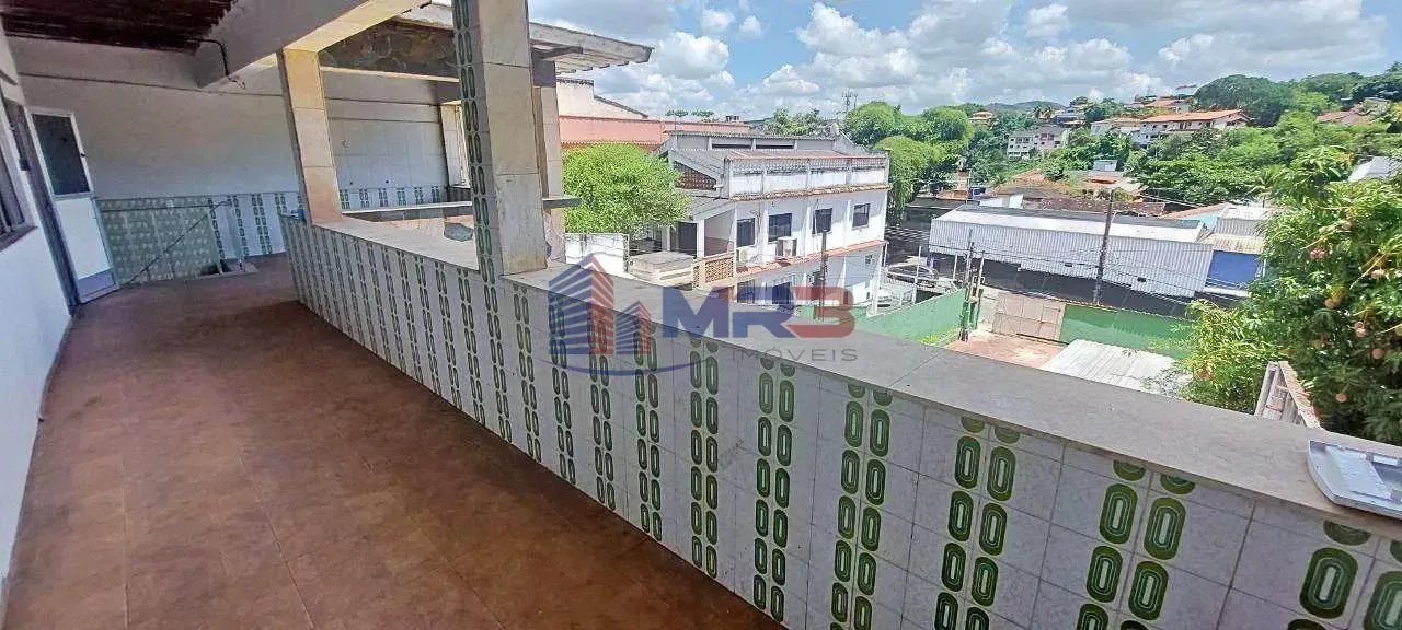 540 m² House with 4 bedrooms and 5 parking spaces — photo 31
