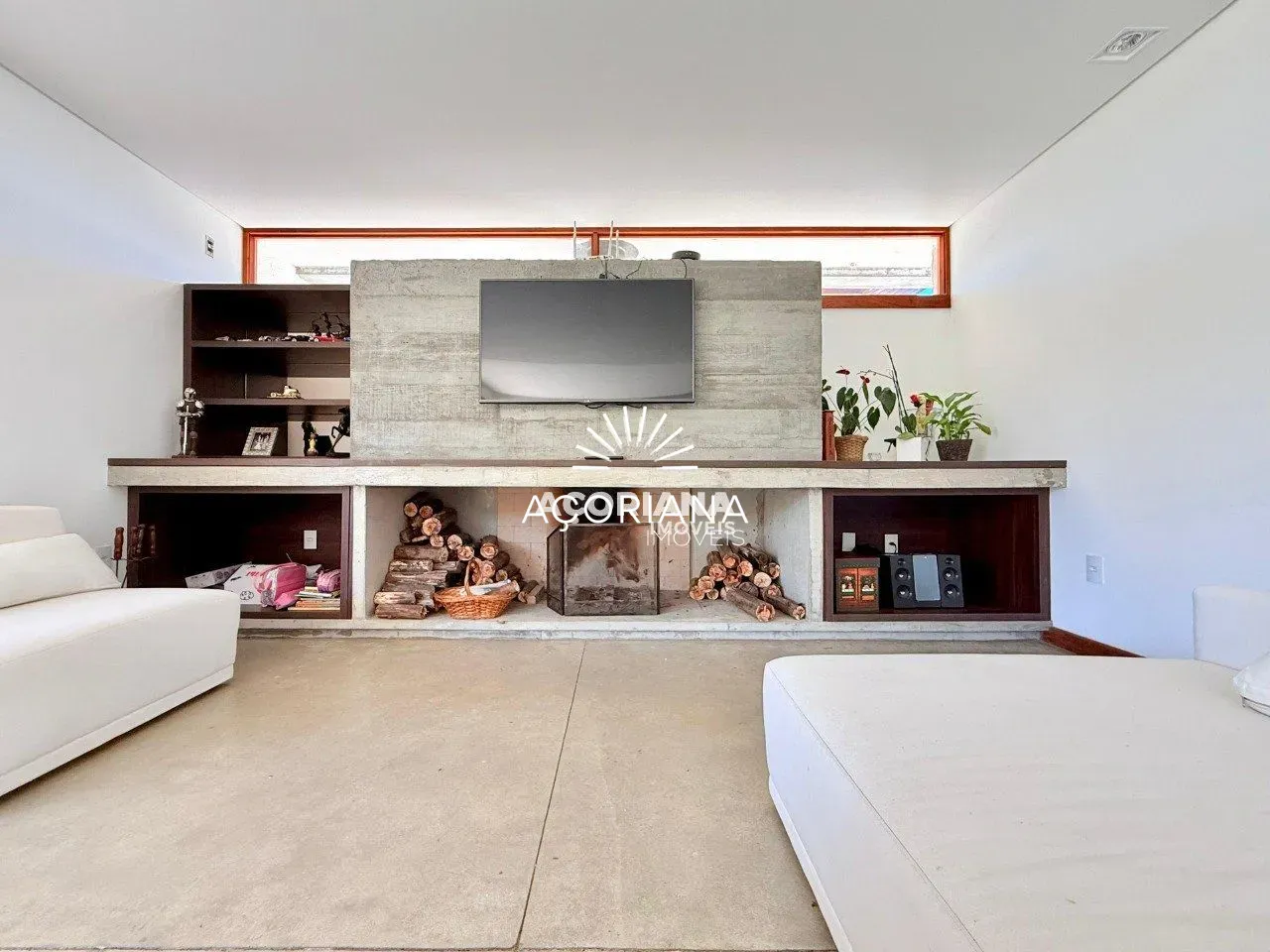 House with open-plan kitchen and 5 bedrooms over 558 m² — photo 12