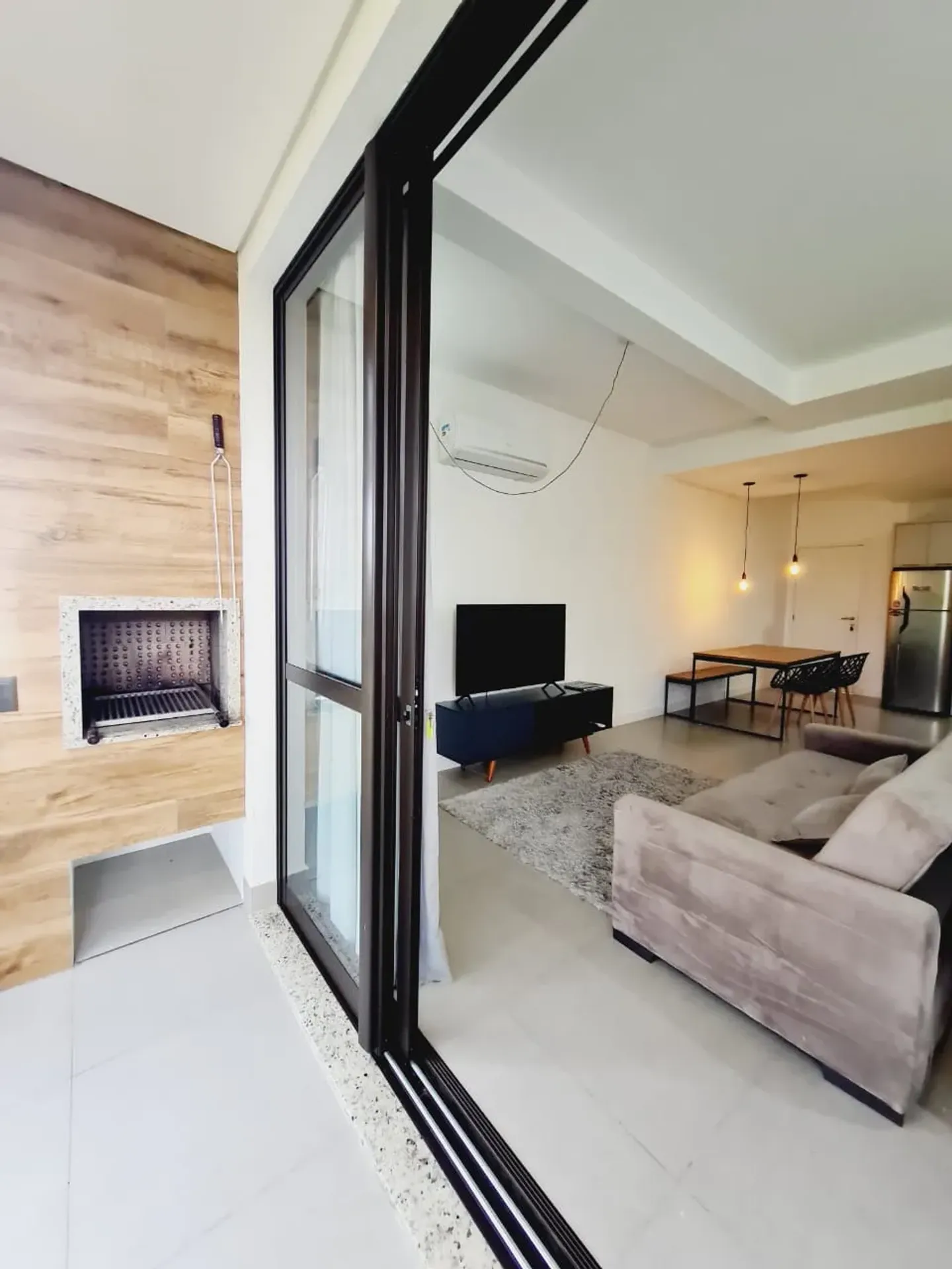 Studio with balcony grill and included parking spot — photo 31