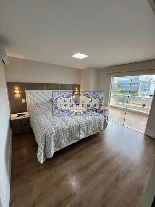 Triplex house with 420 m², 5 suites and a washing machine — photo 4