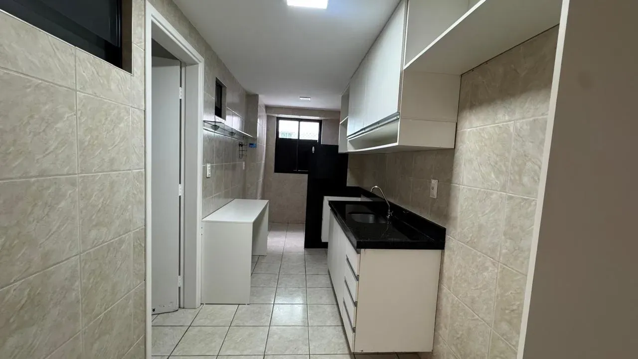 3-bedroom apartment with balcony and 2 parking spaces — photo 6