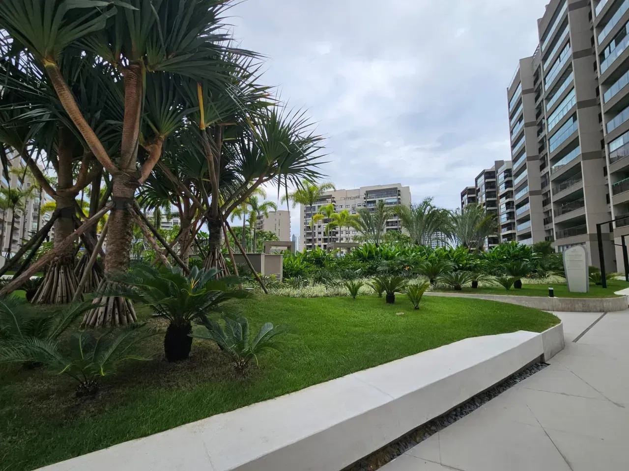 Apartamento mobiliado com 4 quartos e 5 banheiros — photo 47