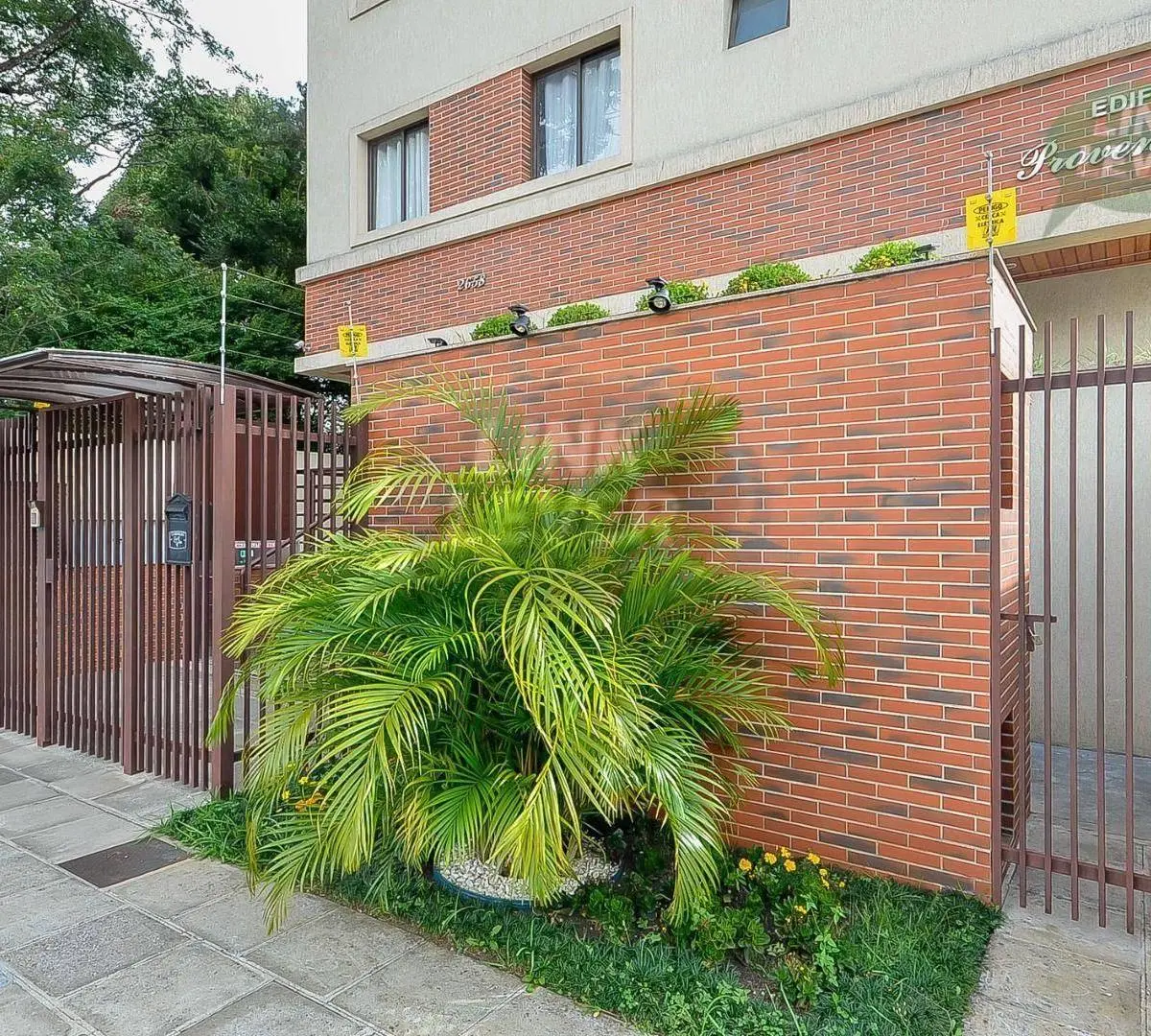 Квартира: 3 спальні, 1 з власною ванною кімнатою, 66 м² — photo 26