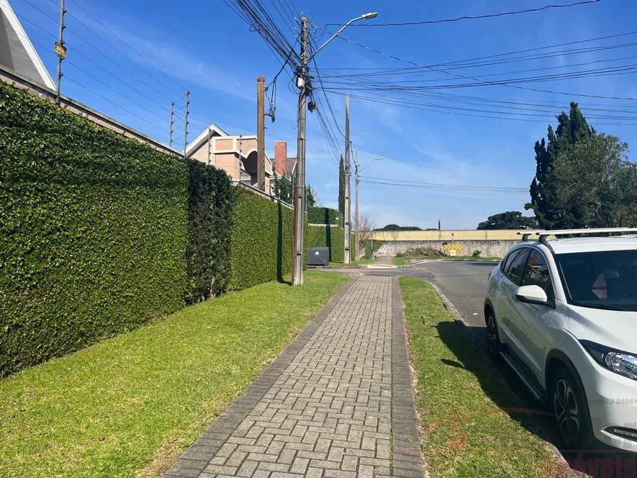 Sobrado com 3 dormitórios e churrasqueira privativa — photo 4